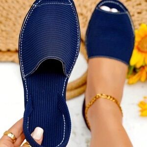 97. Women's Trendy Slip On Sandals